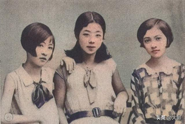 而许钦文又偏偏不惜成本地处处介入破坏,最终迫使陶思瑾与刘梦莹血溅