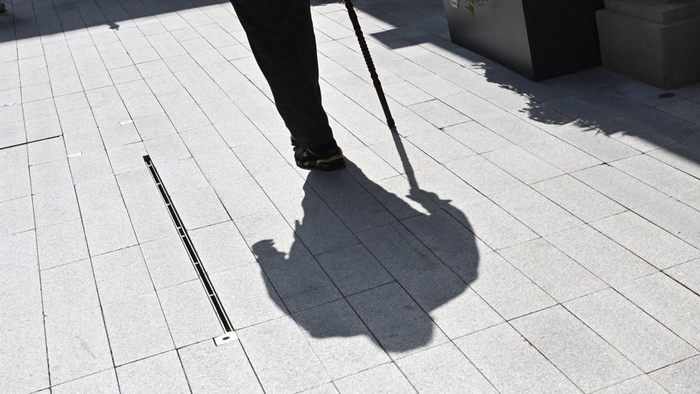 老年人的消声，发生在聚光灯外，是日积月累、悄无声息、不知不觉的。资料图片