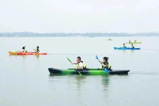 环形公园打卡奥运项目:篮球,田径,竞走