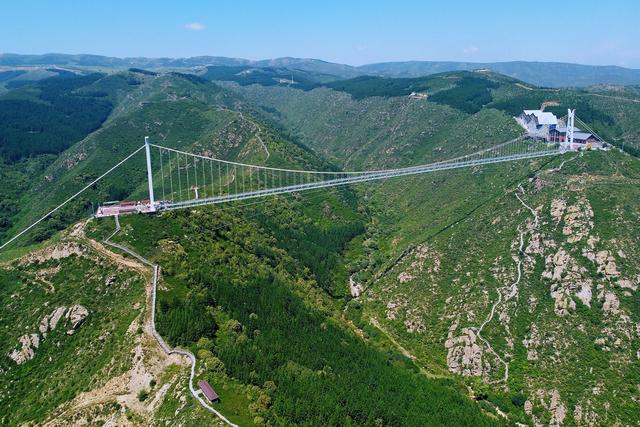 张家口大青山森林公园,奇绝壮美,风景如画,是夏季避暑的好去处