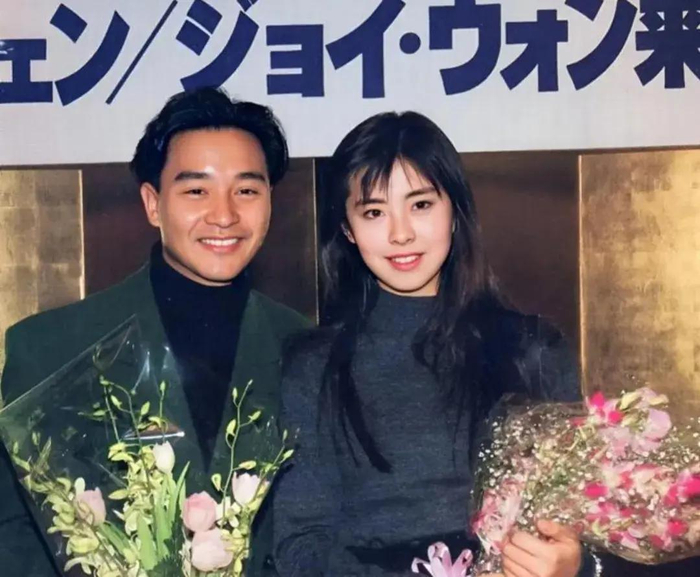 李嘉欣和王祖贤同框,总被压一头,脸型是硬伤,未入第一美女行列