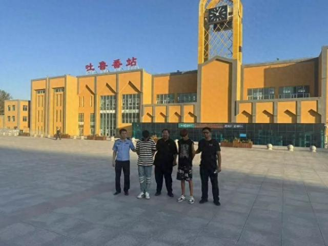 新疆公安破获一批盗窃案|盗窃案|派出所|民警_新浪新闻