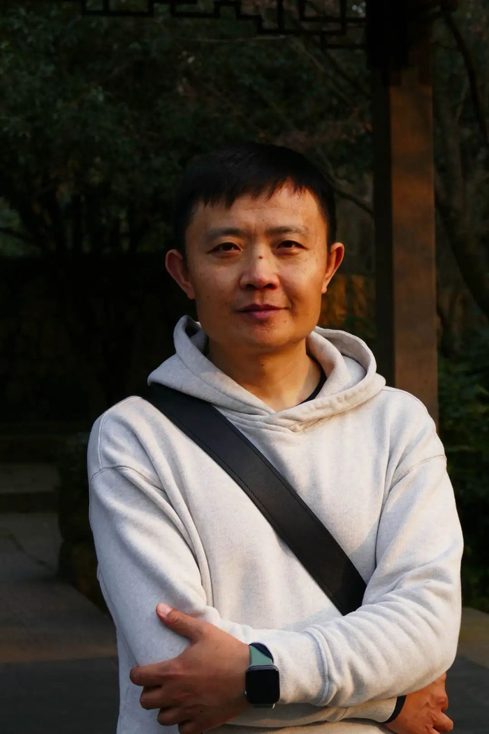 他拍下死刑犯,余秀华和失独家庭|余秀华|范俭_新浪新闻