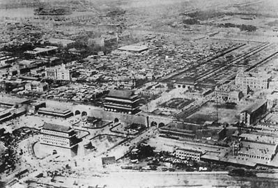 民国初年的天安门广场鸟瞰图。图源：北京日报