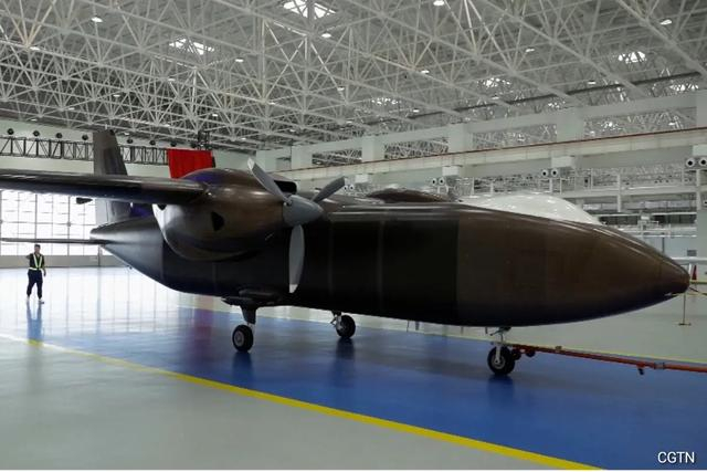 中国大型货运无人机试飞成功：有效载荷2吨，翼展16.1米，高4.6米-大型无人机厂家