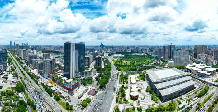 △ 南城鸿福路商圈 陈志谦/摄