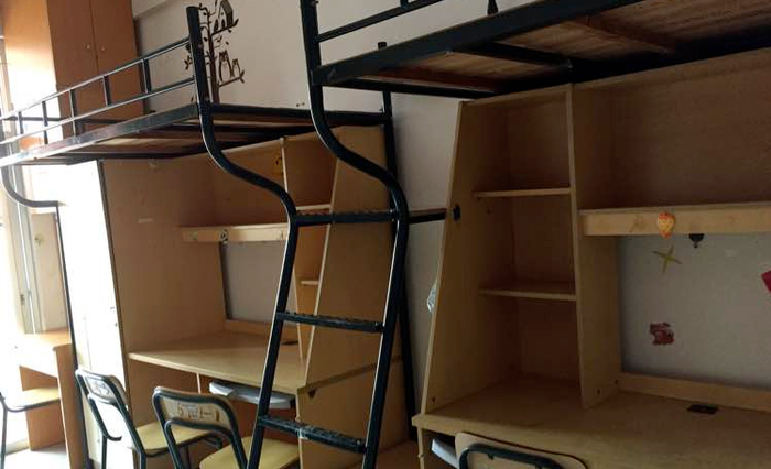 福建中医药大学目前有四改六,标准四人间,标准六人间三种宿舍,标准四