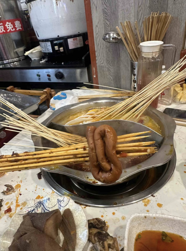 一只鸡爪串17根签,成都串串都快成精了