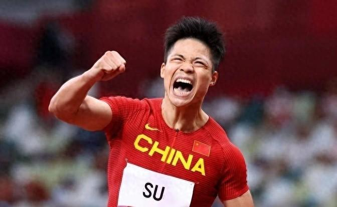 数据会说话,进步明显得让对手慌了苏炳添退役后,很多人觉得中国短跑凉