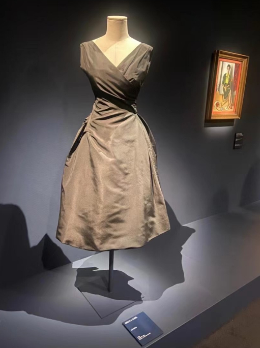 Gigliola Curiel 1950年设计的Curiellino小黑裙在米兰展出