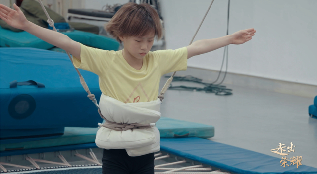 小时候的陈芋汐。图源：东方卫视