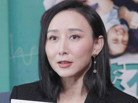 45岁的演员 胡静 分享的人生智慧:可以追求美丽,但不应陷入年龄的焦虑