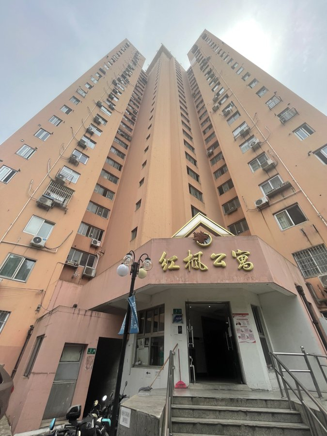 红枫公寓外观。朱雅文/摄
