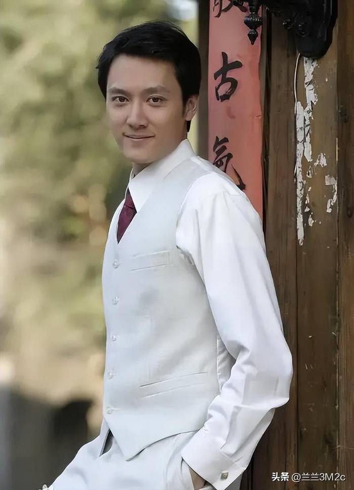 离婚3年后,再看赵丽颖和冯绍峰的处境,两人的差距一目了然