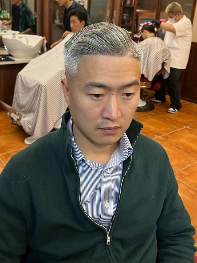 看3组素人对比图就懂了|白发|发型_新浪新闻