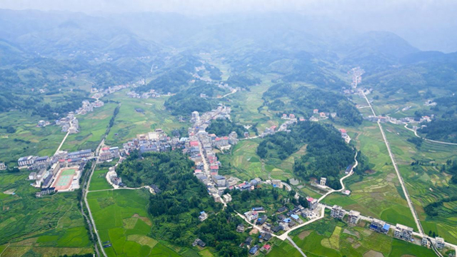 麻塘山乡（欧阳征剑 供图）