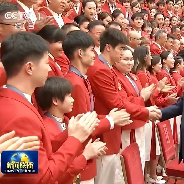 笑喷！潘展乐被问接下来目标：先把你们记者应付过去 我再好好放松-潘 pan