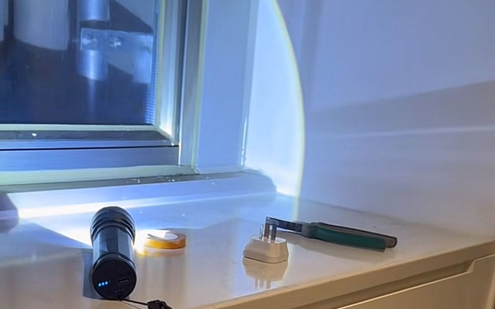 ▲“深圳版提灯定损”现场画面截图。图/社交平台视频截图