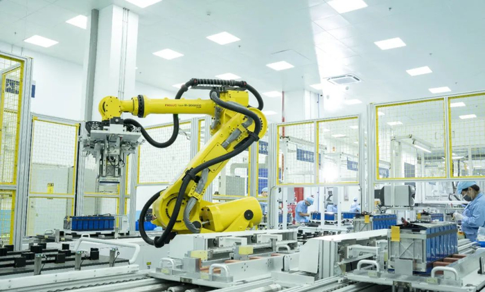 图为企业中试生产现场