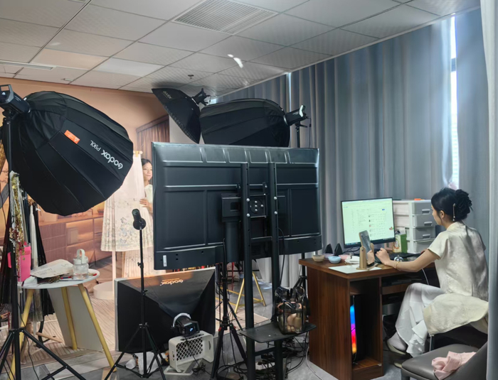 图 | 媚海棠的直播间