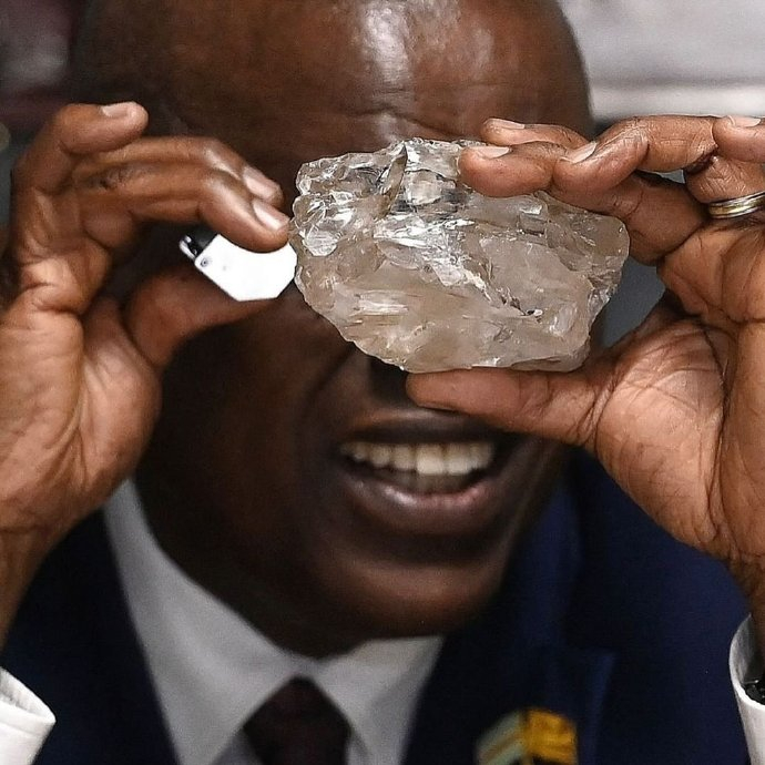 本世纪最大的钻石在非洲博茨瓦纳被发现