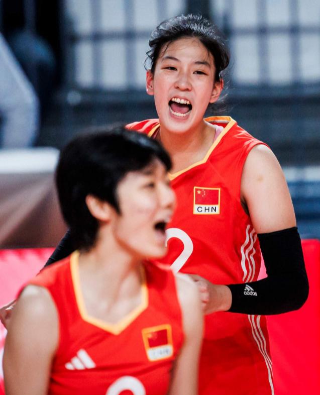 中国U17女排3-0日本夺冠：杨舒茗24分黄悦鑫11分 1-16排名出炉-女排17号队员