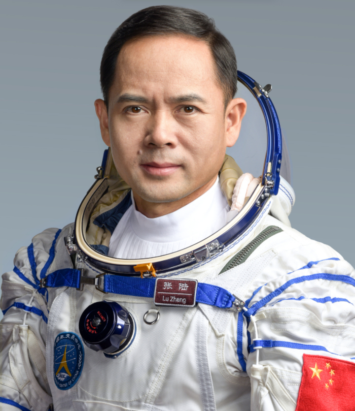 航天员张陆亮相,还能飞天吗?
