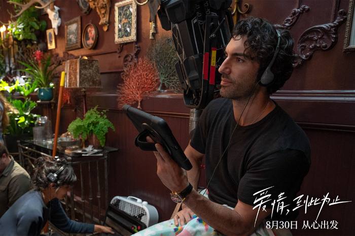 导演贾斯汀·贝尔杜尼片场工作照