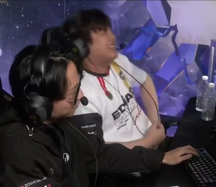 乐到模糊
