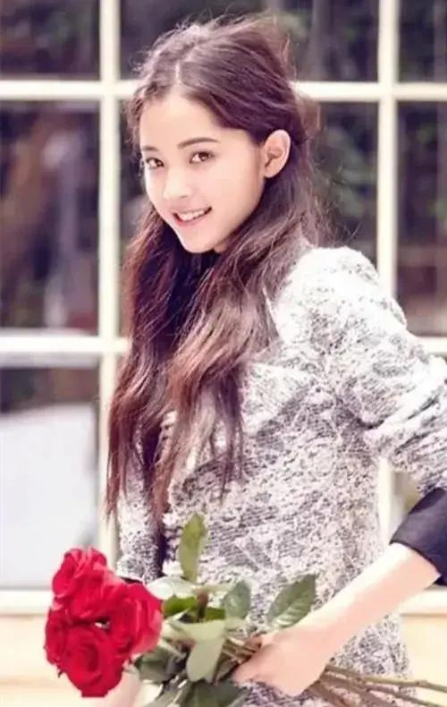 15演员欧阳娜娜,美图分享15