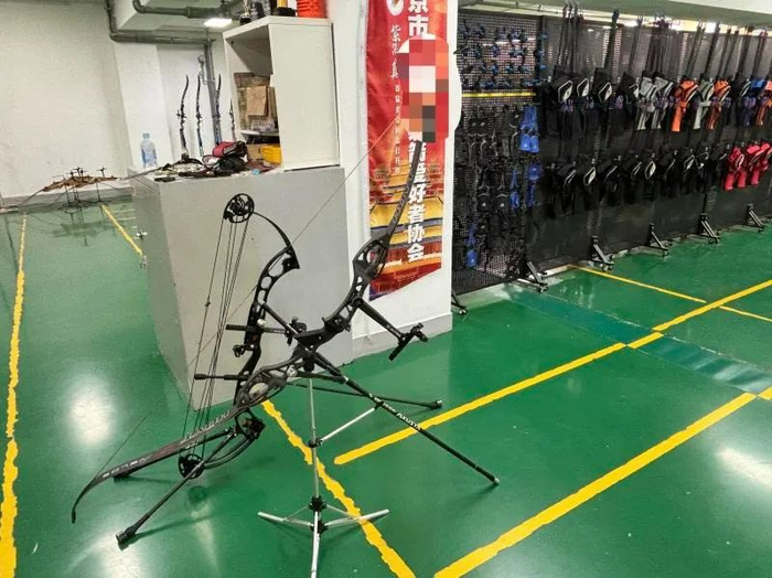 ▲复合弓。新京报记者 左琳 摄