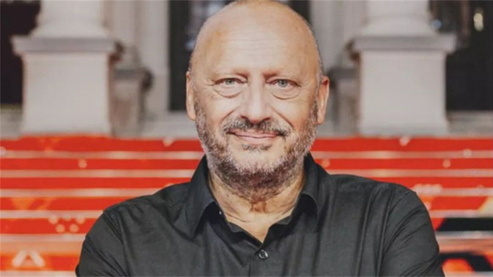 萨拉热窝电影节创始人、艺术总监的米尔萨德·普里瓦特拉