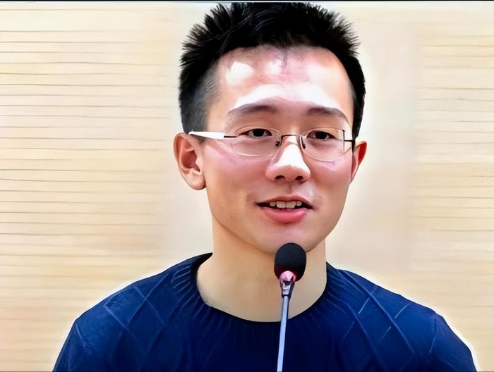 可惜!中国天才曹原已留美任职,曾拒美国绿卡,科研成果震惊世界