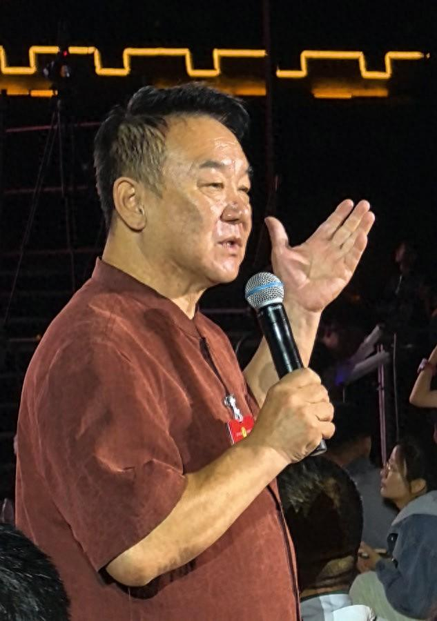 武利平:只要百姓喜欢二人台我们定会全力以赴