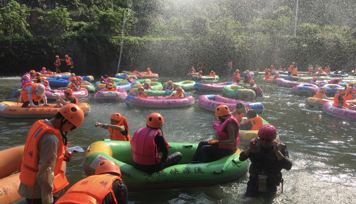 黄腾峡漂流景区。热心读者供图
