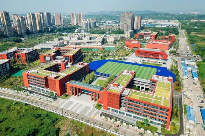重庆育才中学科学城校区九龙坡区四川外国语大学附中两江中学校(简称"