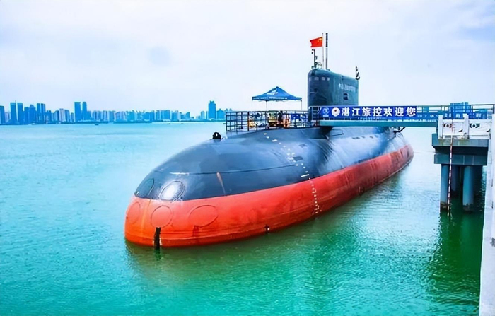 美日噩梦!中国041型核潜艇,近海王牌,重达4000吨,到底有多强