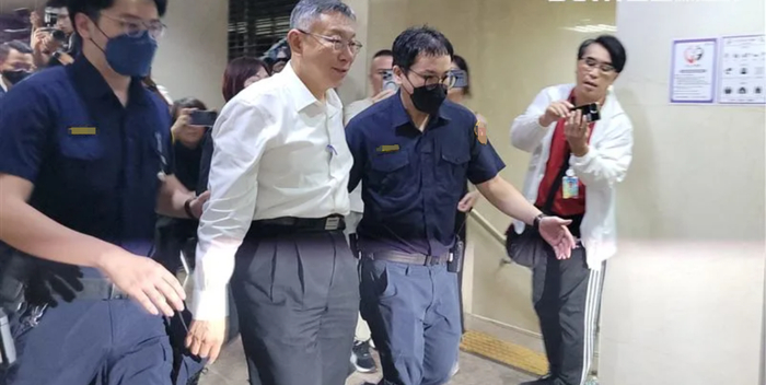 台媒称，柯文哲拒绝夜间侦讯，被检方当庭逮捕 图自台媒报道配图