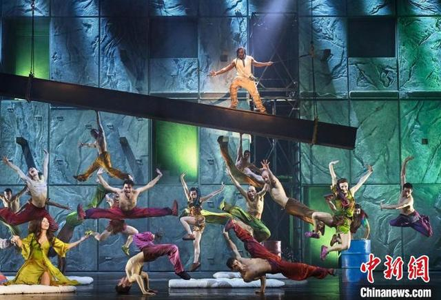 法语原版音乐剧《巴黎圣母院》剧照。 剧组供图