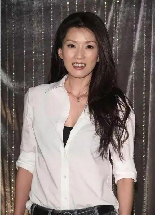 情人,曾被爆男女通吃,如今55岁单身|陈昭荣|吴孟达|叶全真_新浪新闻