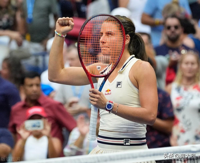 美国青春德比:纳瓦罗击碎高芙美网卫冕之梦