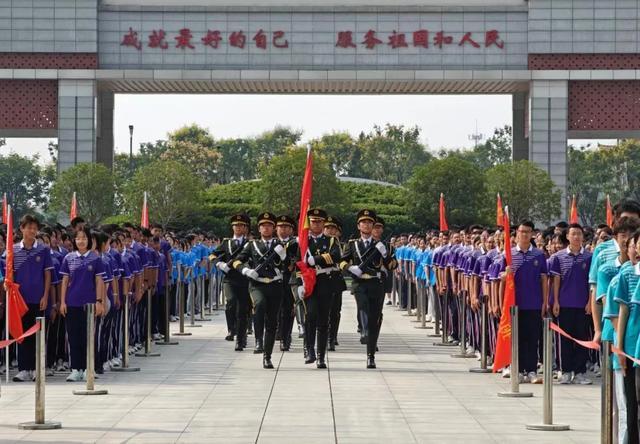 襄阳四中官网图片