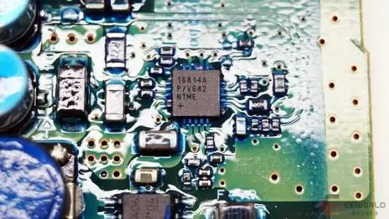 拆解揭秘:奥迪q3和a4l中控显示屏都用了哪些芯片?