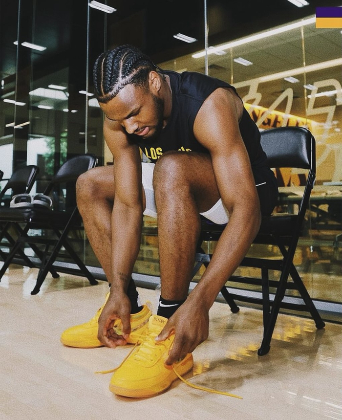 布朗尼上脚「nike 稀有战靴」!