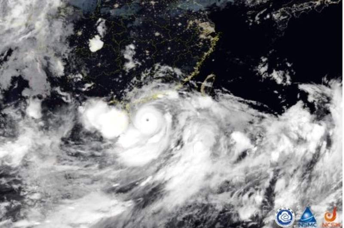 9月6日凌晨2时，从卫星云图上看，“摩羯”眼区浑圆，清晰可见。国家卫星气象中心供图