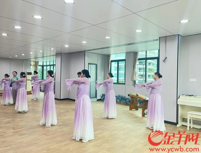 幼儿园功能室改造成老年大学舞蹈课室