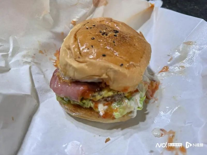 牛约堡安格斯纯牛肉堡 图片来源：南方都市报