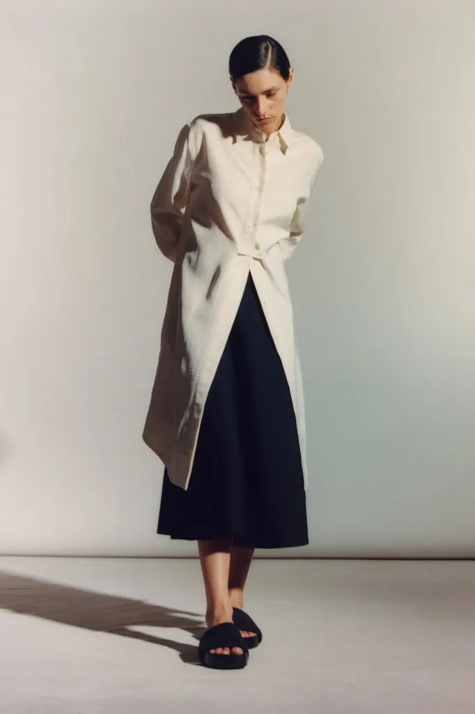 穿搭极简，与秋天的松弛感适配100%-秋天如何搭配衣服