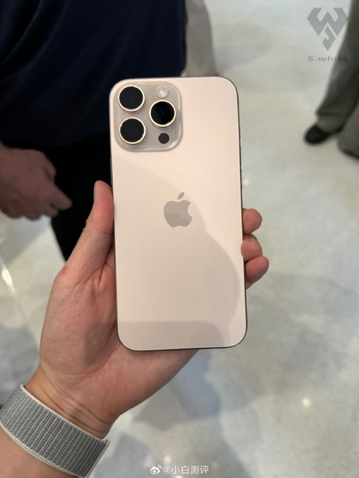 iphone 16 pro系列沙漠金真机细节实拍 有打算入手这个颜色的吗