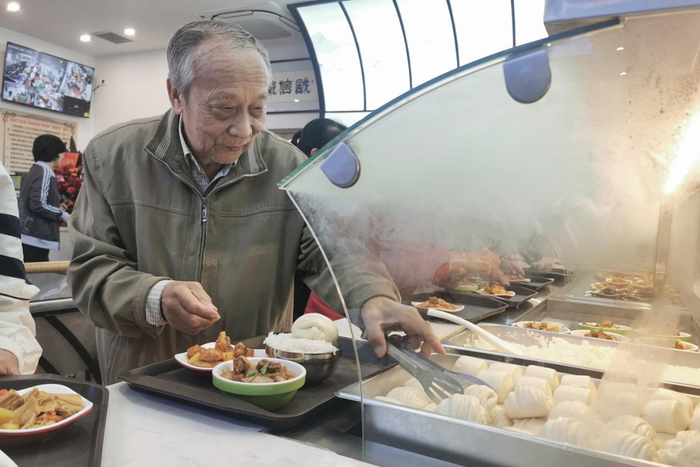 西城“父母食堂”受到老年人青睐。摄影/北京日报记者 方非